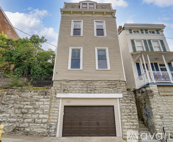 2158 Stratford Avenue 2 Beds Apartment for Rent - Photo gallery 2