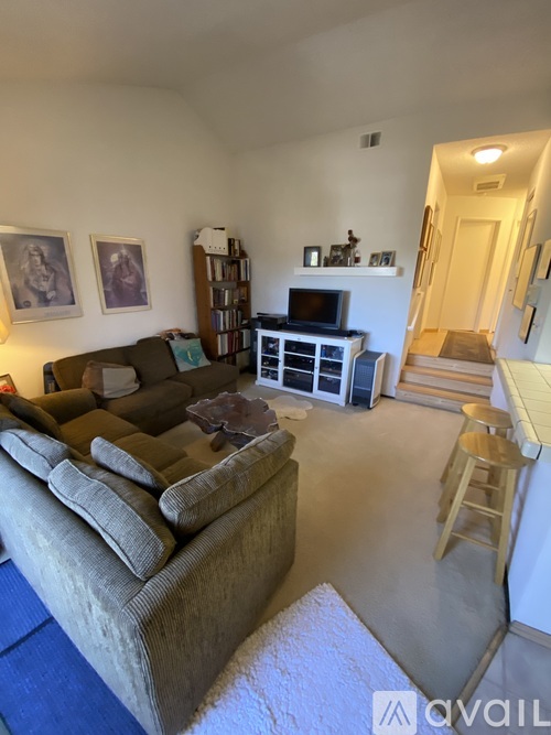 Kenbrook Circle 2 Beds Condo for Rent - Photo gallery 2