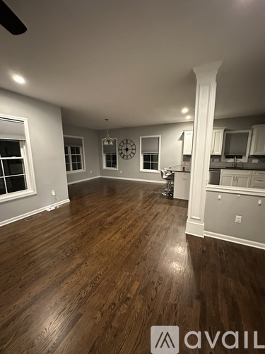 6 Lexington Gardens 3 Beds Single Family Home for Rent - Photo gallery 3