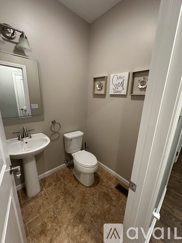 6 Lexington Gardens 3 Beds Single Family Home for Rent - Photo gallery 5