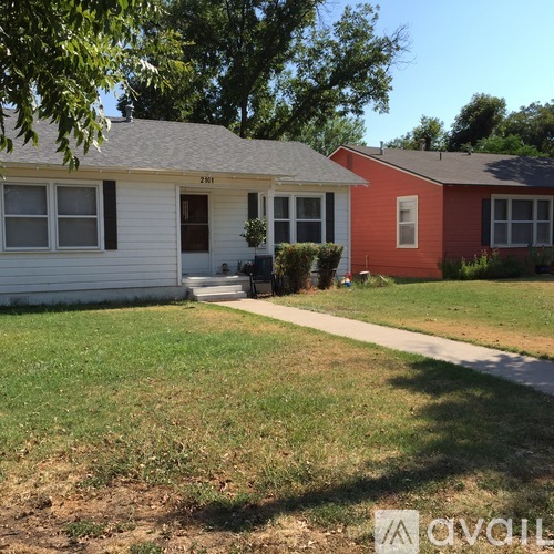 2101 West Avenue K 3 Beds Single Family Home for Rent - Photo gallery 1