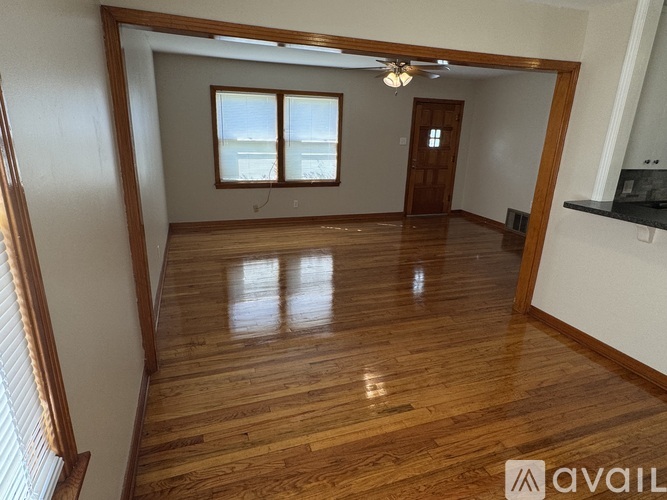 2101 West Avenue K 3 Beds Single Family Home for Rent - Photo gallery 2