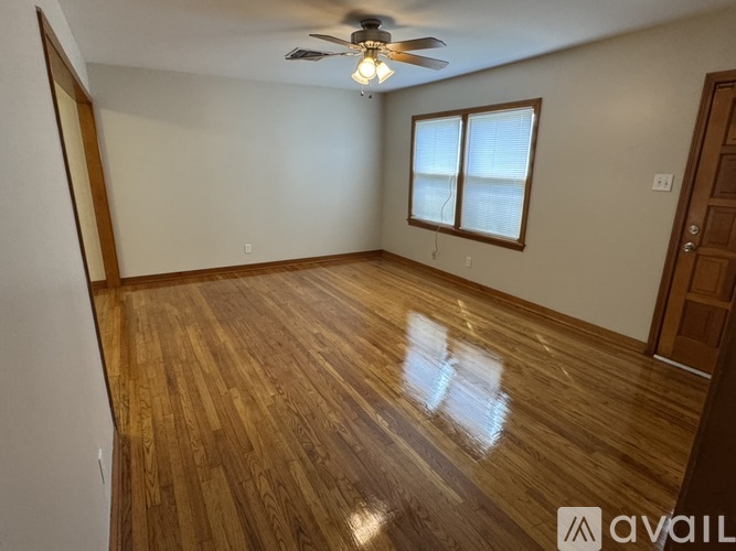 2101 West Avenue K 3 Beds Single Family Home for Rent - Photo gallery 3