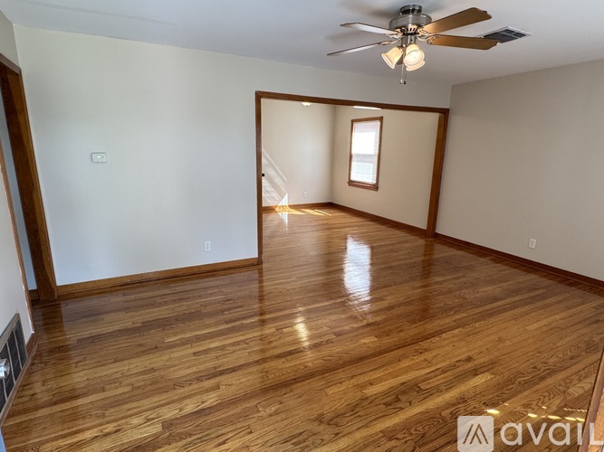 2101 West Avenue K 3 Beds Single Family Home for Rent - Photo gallery 4
