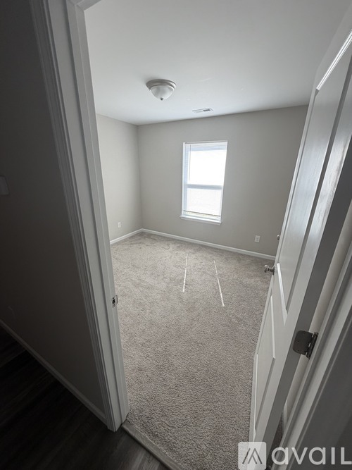 1647 Nazareth Road 3 Beds Townhouse for Rent - Photo gallery 3