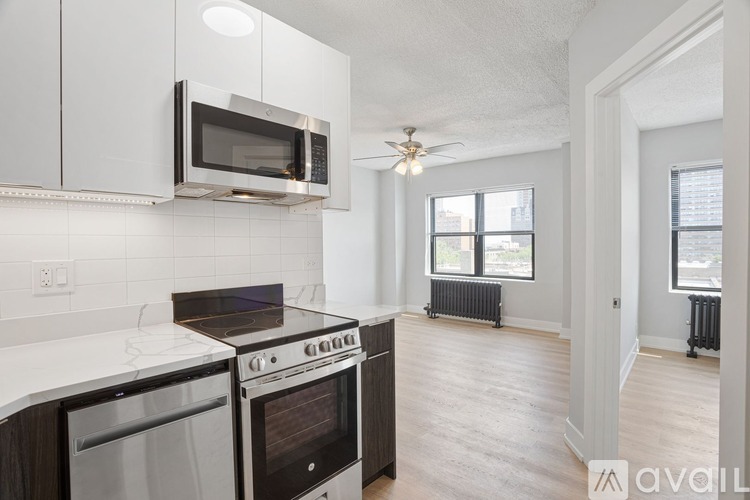 6026 N Winthrop Ave 2 Beds Apartment for Rent - Photo gallery 2