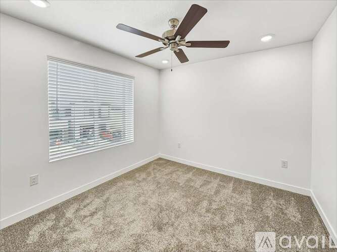 1101 Woodale Circle 3 Beds Single Family Home for Rent - Photo gallery 3
