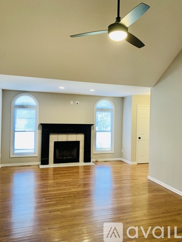 809 Steeplechase Way 3 Beds Condo for Rent - Photo gallery 2