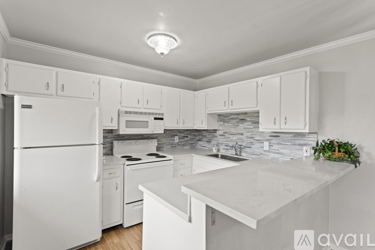 1175 West 1 Condo for Rent - Photo gallery 3
