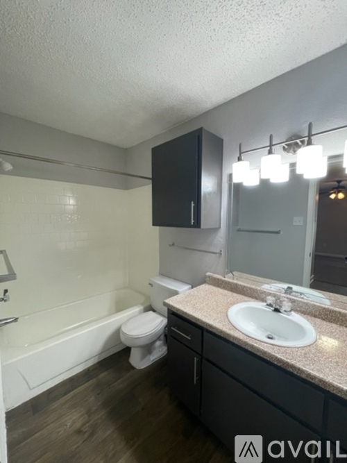 4502 Lake Shore Drive 1 Apartment for Rent - Photo gallery 3