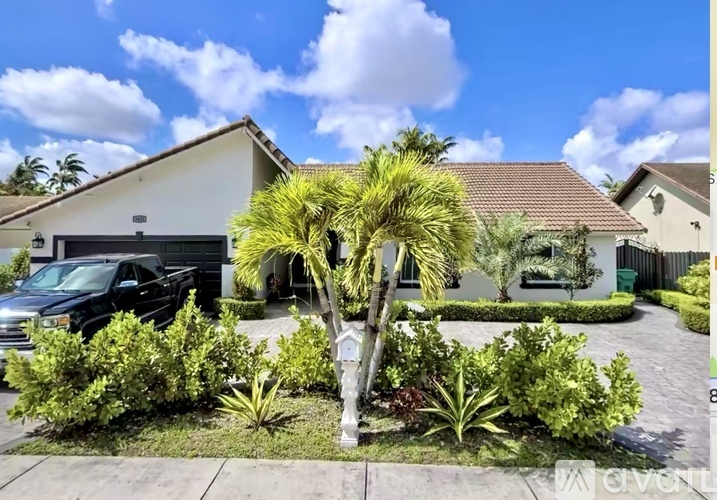 9432 Southwest 127th Avenue 3 Beds Single Family Home for Rent - Photo gallery 1