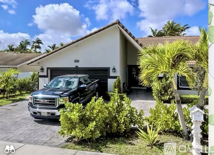 9432 Southwest 127th Avenue 3 Beds Single Family Home for Rent - Photo gallery 2
