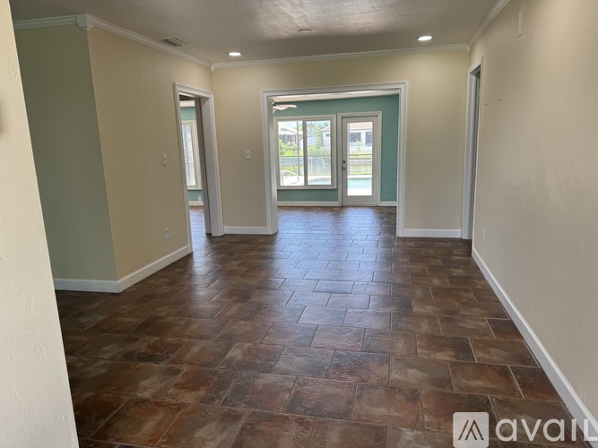 1508 SE 20th St 3 Beds Single Family Home for Rent - Photo gallery 2