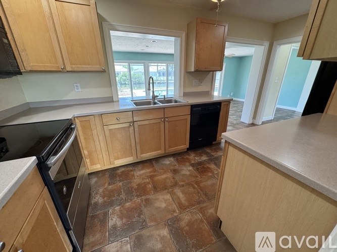 1508 SE 20th St 3 Beds Single Family Home for Rent - Photo gallery 3