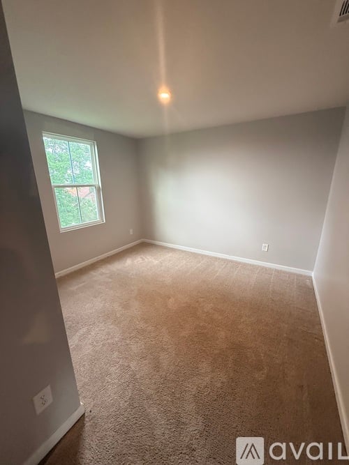 4133 Chambord Dr 5 Beds Single Family Home for Rent - Photo gallery 2