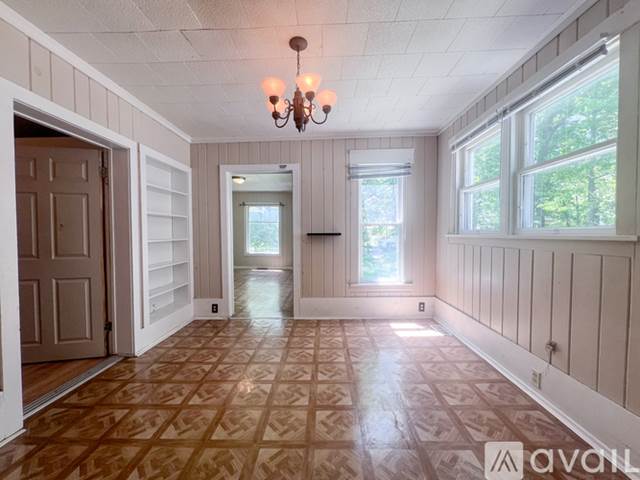 167 E Seventeenth St