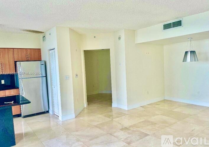 1330 West Ave 2 Beds Condo for Rent - Photo gallery 3