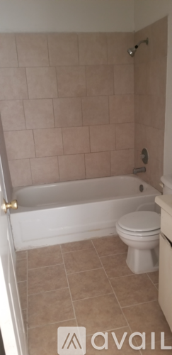 4223 Woodmanor Drive 2 Beds Single Family Home for Rent - Photo gallery 3