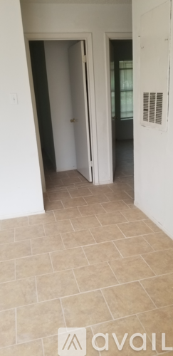 4223 Woodmanor Drive 2 Beds Single Family Home for Rent - Photo gallery 5
