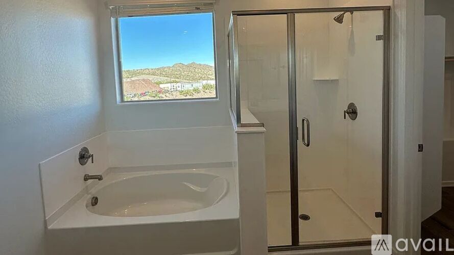 13426 W Eagle Feather Rd 5 Beds Single Family Home for Rent - Photo gallery 3