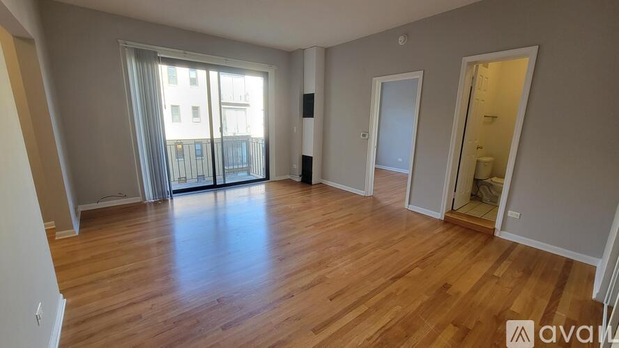 4242 N Sheridan Rd 1 Apartment for Rent - Photo gallery 1