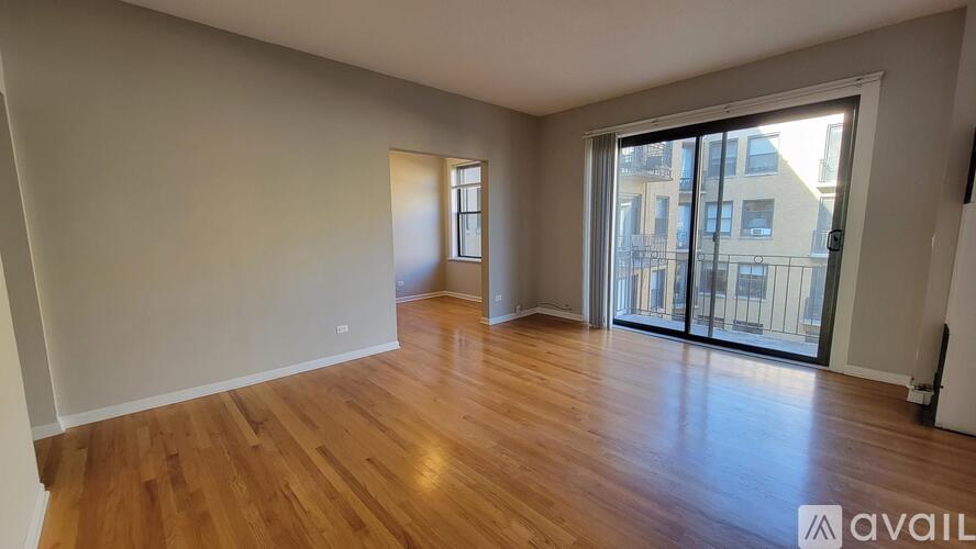 4242 N Sheridan Rd 1 Apartment for Rent - Photo gallery 2