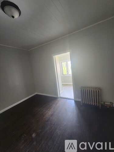 1043 Jefferson Ave 5 Beds Apartment for Rent - Photo gallery 4
