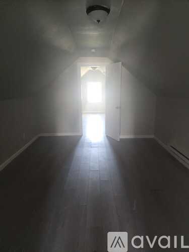 1043 Jefferson Ave 5 Beds Apartment for Rent - Photo gallery 5