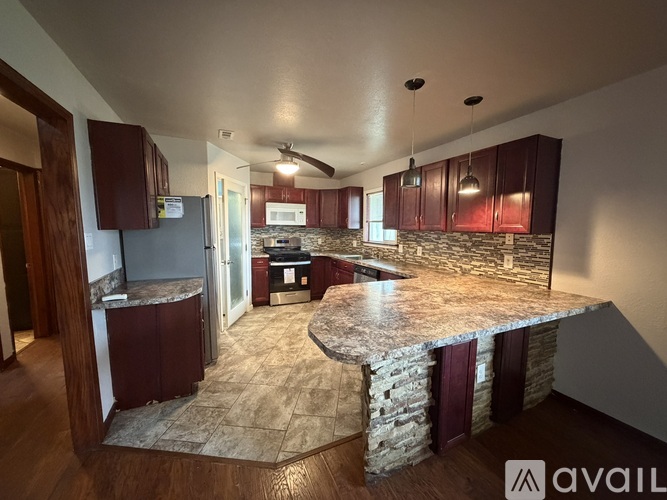 817 Zachry Dr 2 Beds Single Family Home for Rent - Photo gallery 5