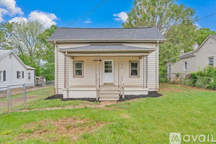 4532 Tacoma Avenue Northeast 3 Beds Single Family Home for Rent - Photo gallery 1