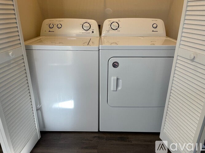 5115 S Clarice Ct 2 Beds Apartment for Rent - Photo gallery 3