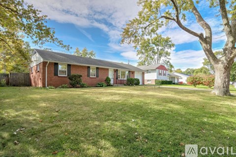1813 Broadmoor Drive 3 Beds Apartment for Rent