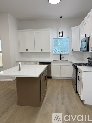 311 Massachusetts Street 3 Beds Apartment for Rent - Photo gallery 2