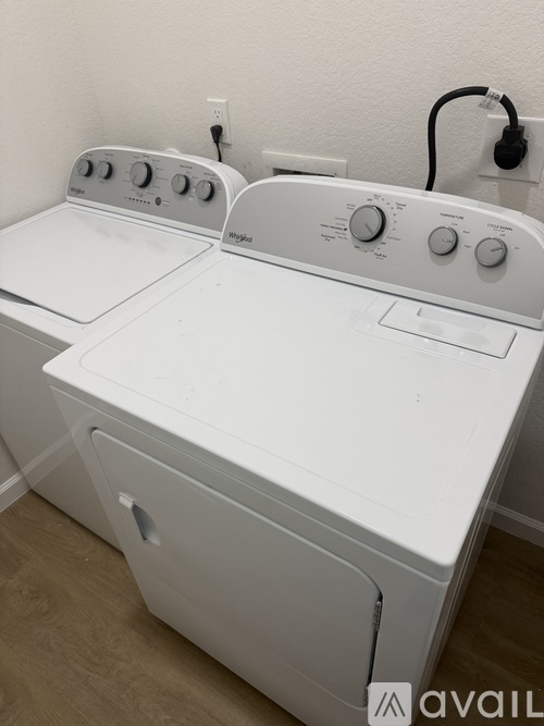 311 Massachusetts Street 3 Beds Apartment for Rent - Photo gallery 3