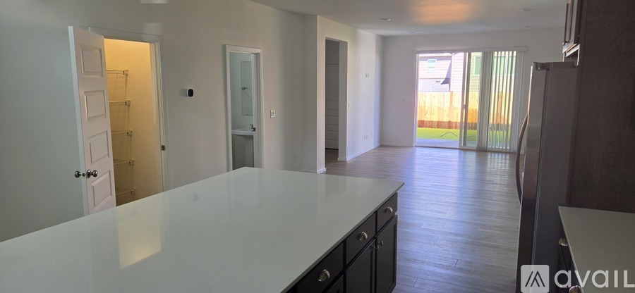 1618 Dorjun Drive 3 Beds Single Family Home for Rent - Photo gallery 4