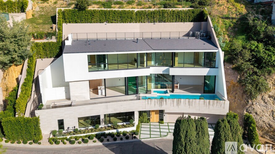 8765 Hollywood 4 Beds Single Family Home for Rent - Photo gallery 2