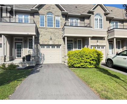 12 - 370 STONEHENGE DRIVE 3 Beds Condo, Home, Townhouse for Rent - Photo gallery 1