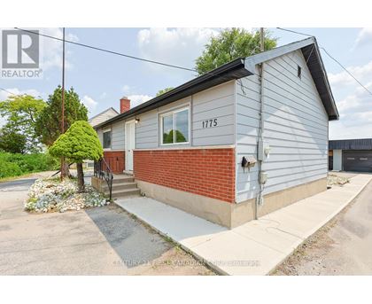 A - 1775 OXFORD STREET E 4 Beds House for Rent - Photo gallery 2