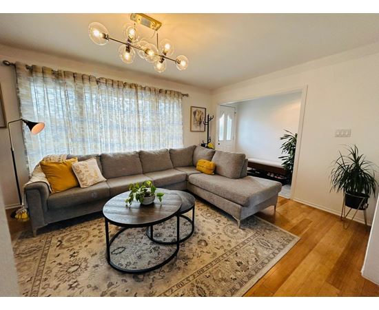 572 Rue Charles-Desnoyers, #1 3 Beds House for Rent - Photo gallery 3