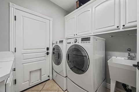 939 Skip Away Ct. 3 Beds Apartment for Rent