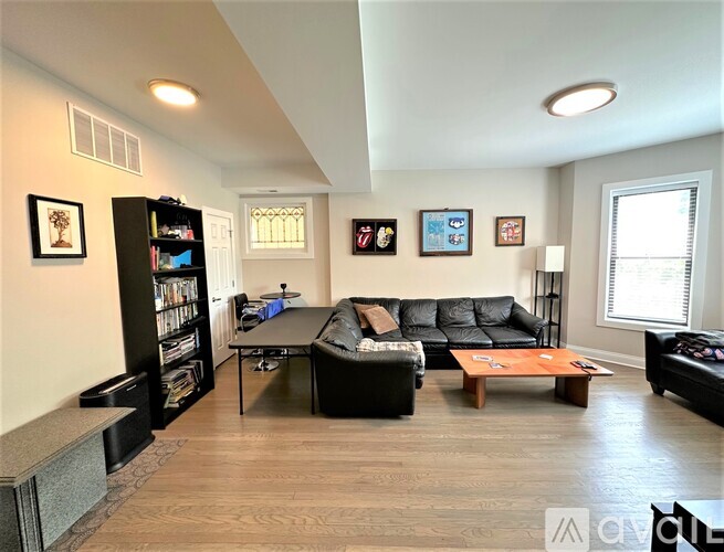 4435 N Paulina St 3 Beds Apartment for Rent - Photo gallery 4