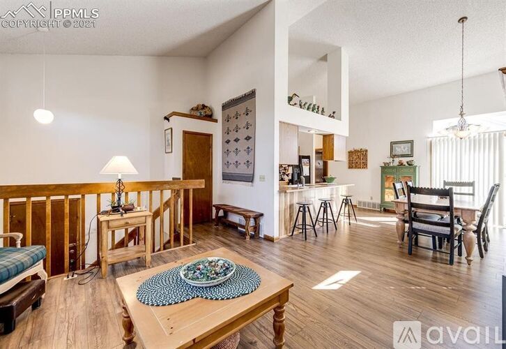 8515 Bitter Bush Way 4 Beds Single Family Home for Rent - Photo gallery 5