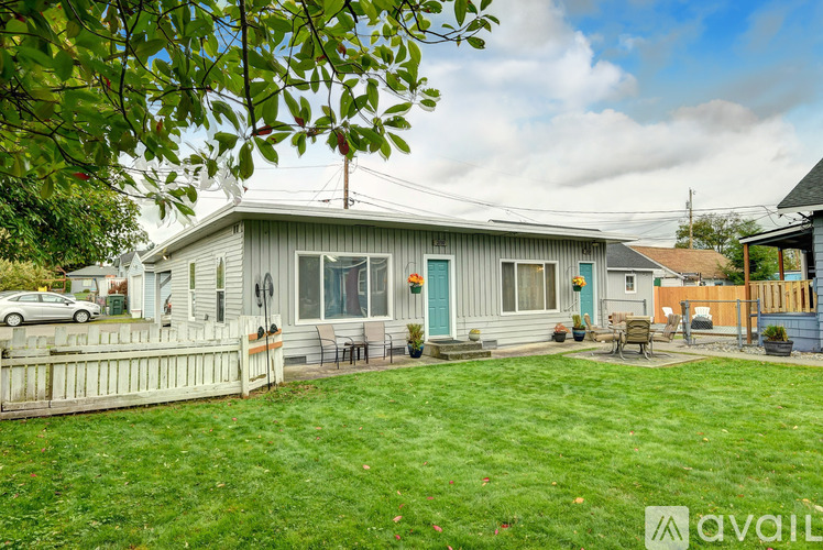 2130 Walnut St 1 Single Family Home for Rent - Photo gallery 1