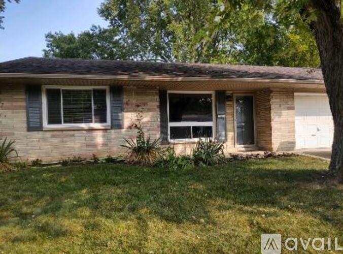 140 Maple Drive 3 Beds Single Family Home for Rent - Photo gallery 2