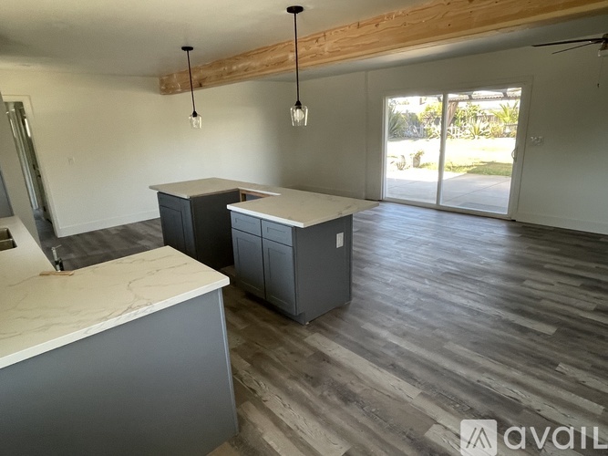 4629 Royal Oak Rd 4 Beds Single Family Home for Rent - Photo gallery 3