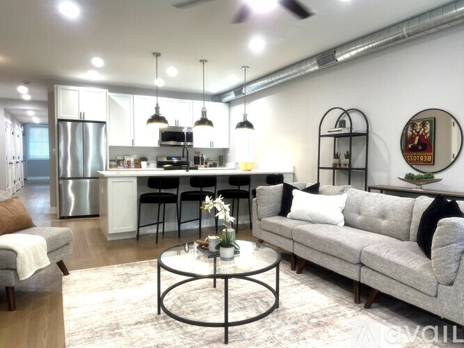 2641 W Carmen Ave 2 Beds Apartment for Rent - Photo gallery 1