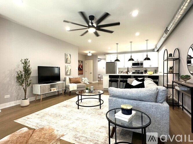 2641 W Carmen Ave 2 Beds Apartment for Rent - Photo gallery 5