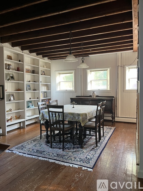302 South Orange Street 2 Beds Apartment for Rent - Photo gallery 3