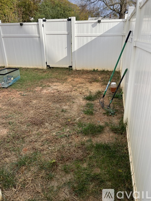1637 Berry Avenue 3 Beds Single Family Home for Rent - Photo gallery 3