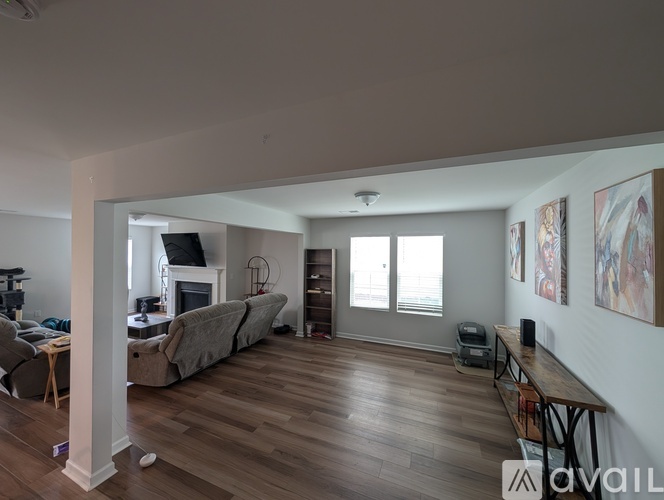 807 North Desert Orchard Lane 3 Beds Single Family Home for Rent - Photo gallery 4